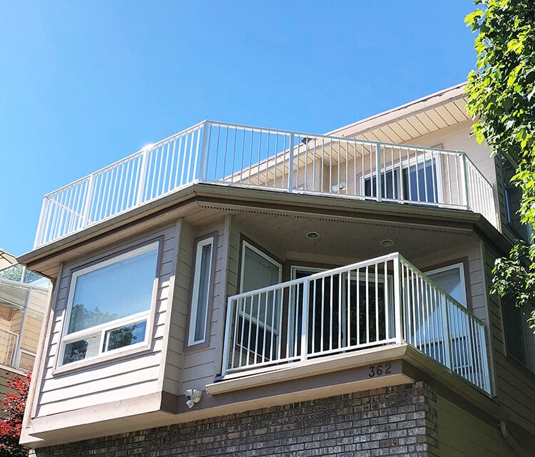 seattle railing replacement 1 e1727321960259